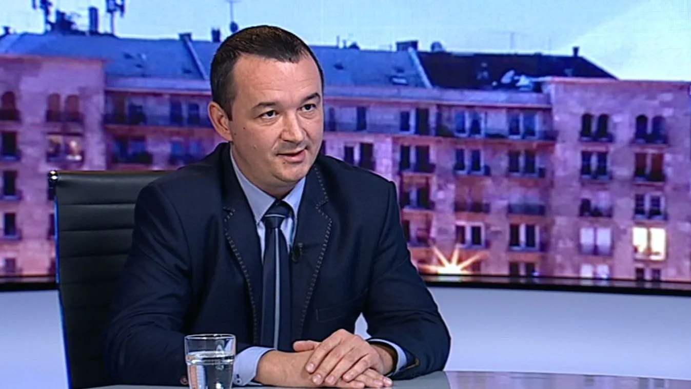 Apáti: Egy ketrecbe zárt farkasnak éreztem magam