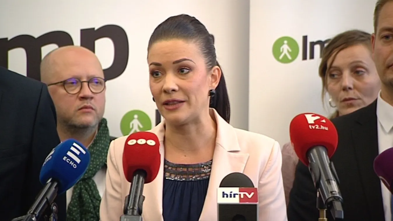 Kósa Lajos lép Demeter Márta ügyében