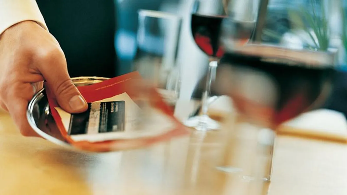 Gigászi számlát kaptak a turisták