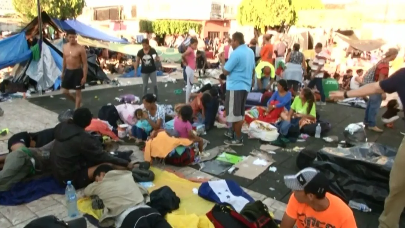 Bizonyítéka nincs, de Trump szerint lehetnek köztük terroristák