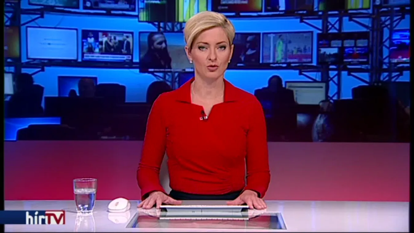 Több száz migránst mentettek ki a Földközi-tengerből