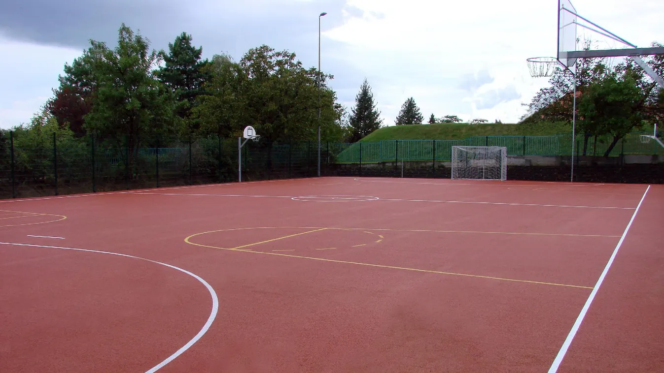 Rugalmas kézilabdapályák épülnek országszerte