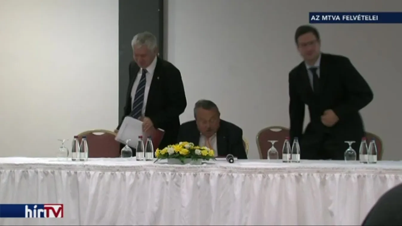 Béremelésről beszélt a kancelláriaminiszter