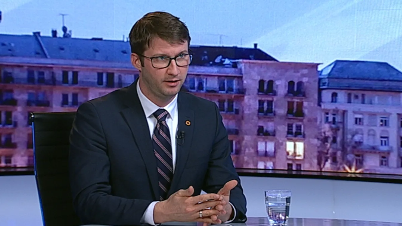 Böröcz László a migrációs nyomás erősödésétől tart Európában