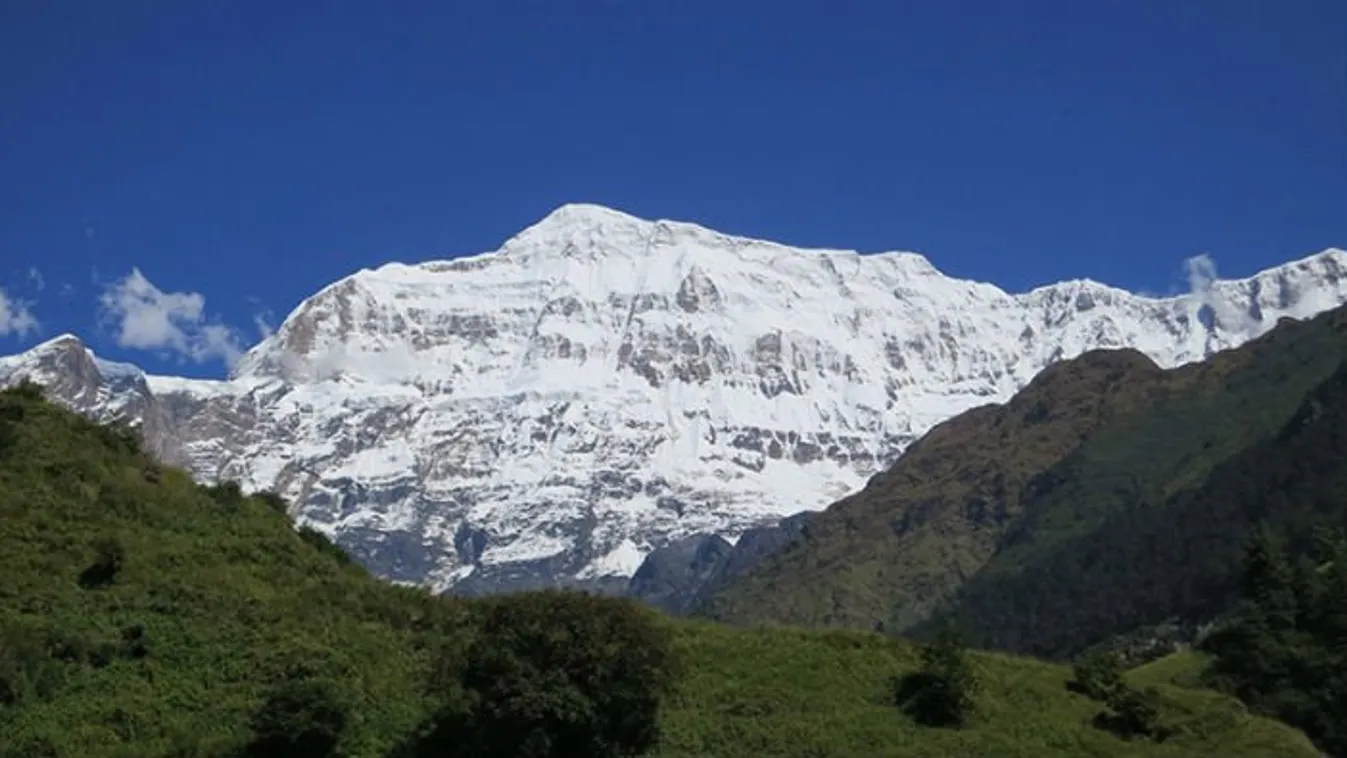 Nyolc hegymászó vesztette életét a Himaláján