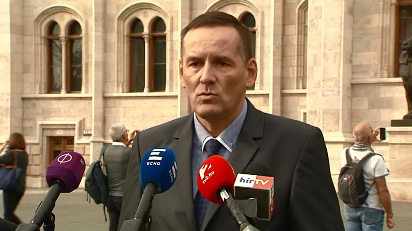 Volner: A Jobbik elnökségi tagjainak távozniuk kell a közéletből