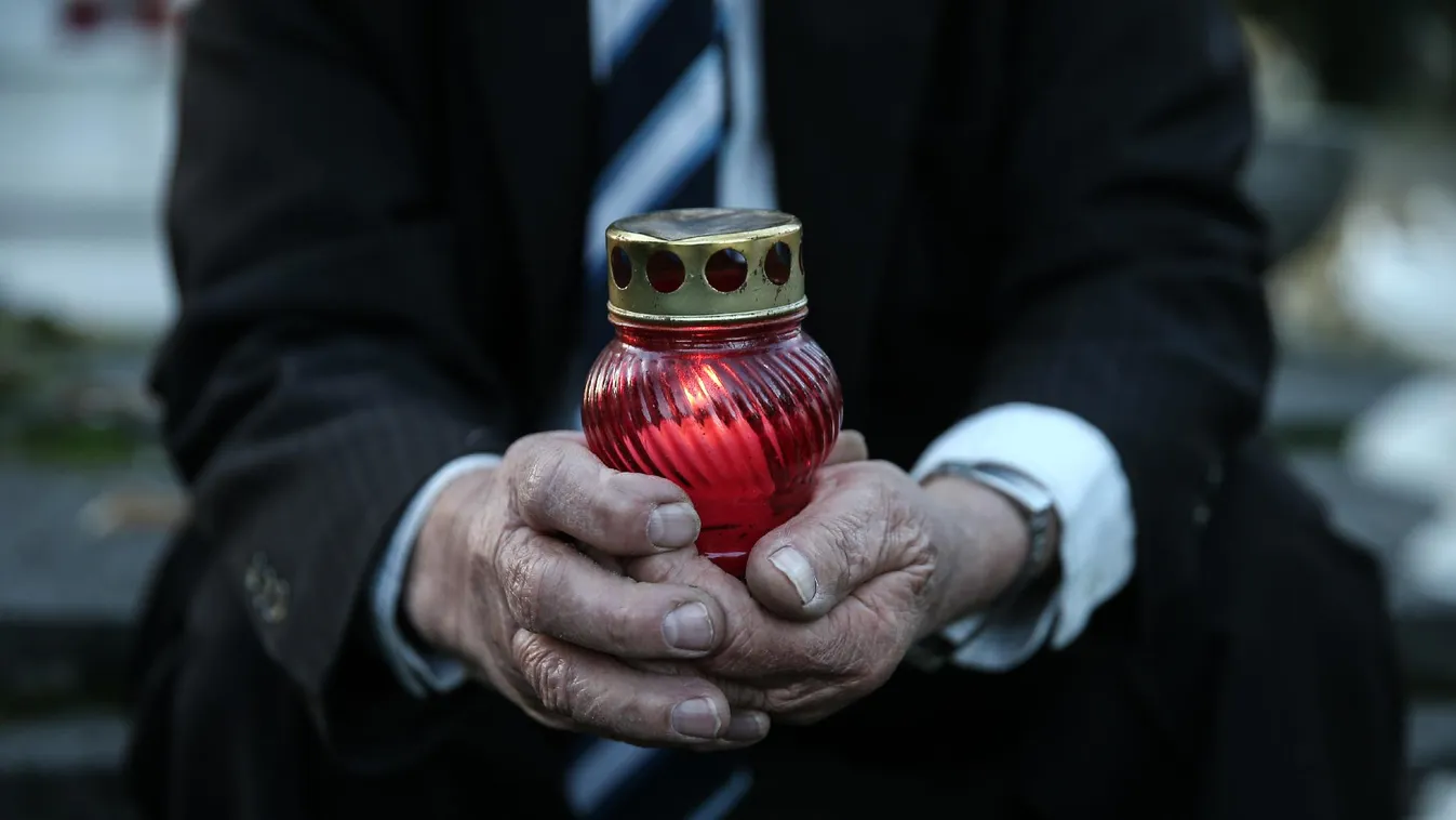 Rendkívüli járatokat indít a BKK a temetőkhöz