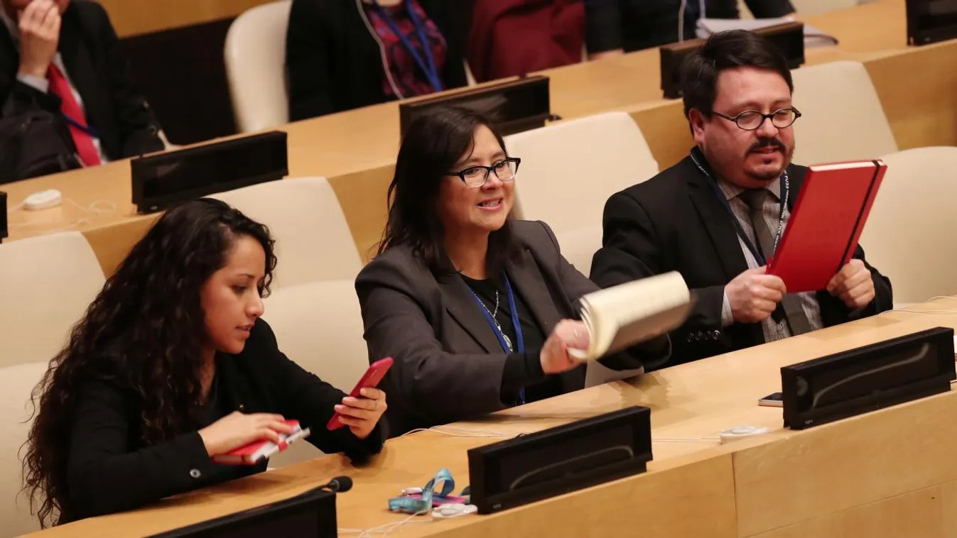 Síppal-dobbal – Hírvilág