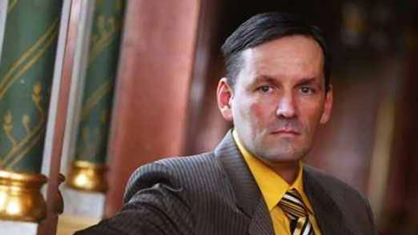 Nemzeti szólamok mögött Soros György diktál