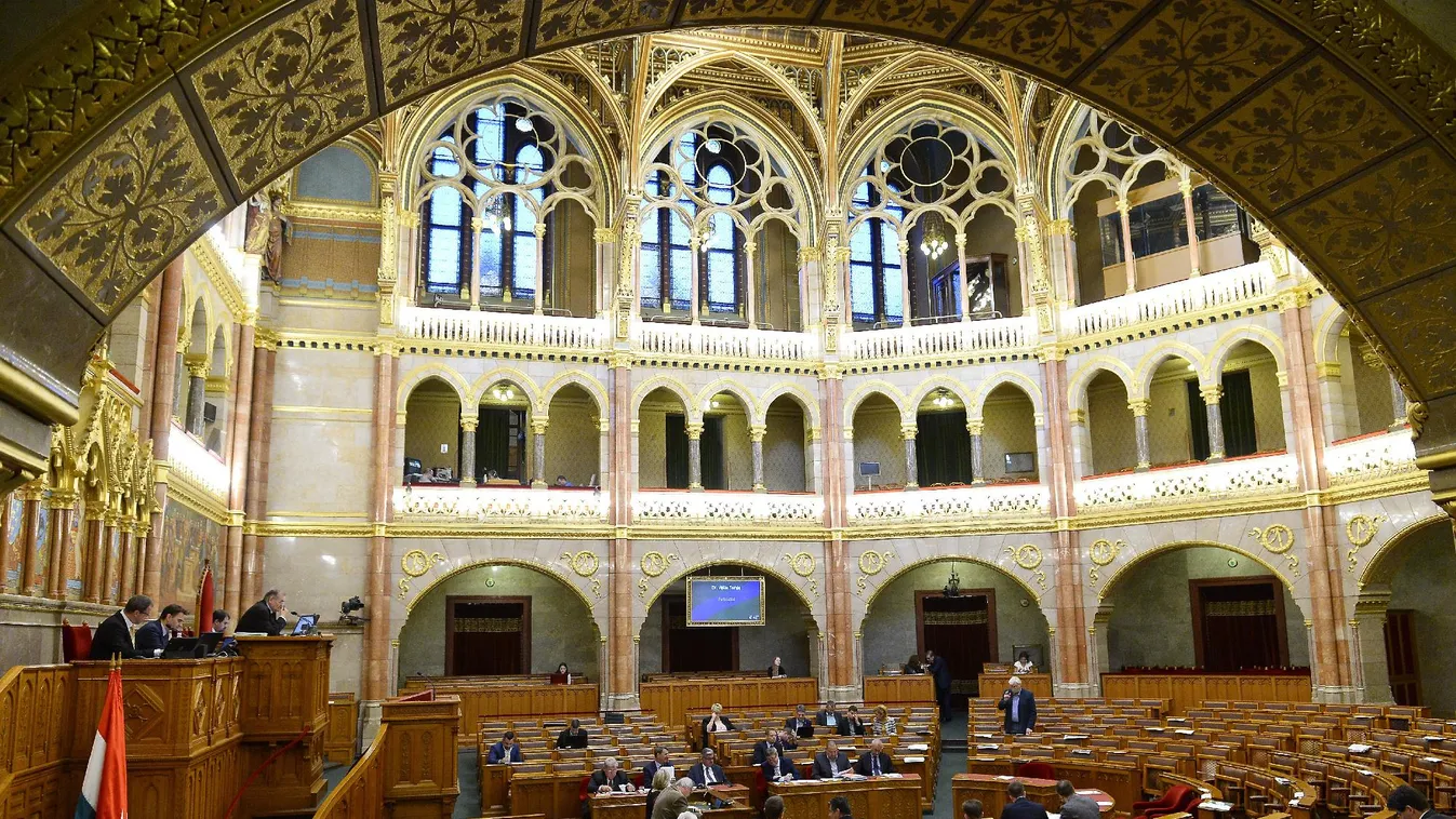 Országgyűlés: ma dönthetnek a Sargentini-jelentést elítélő határozatról