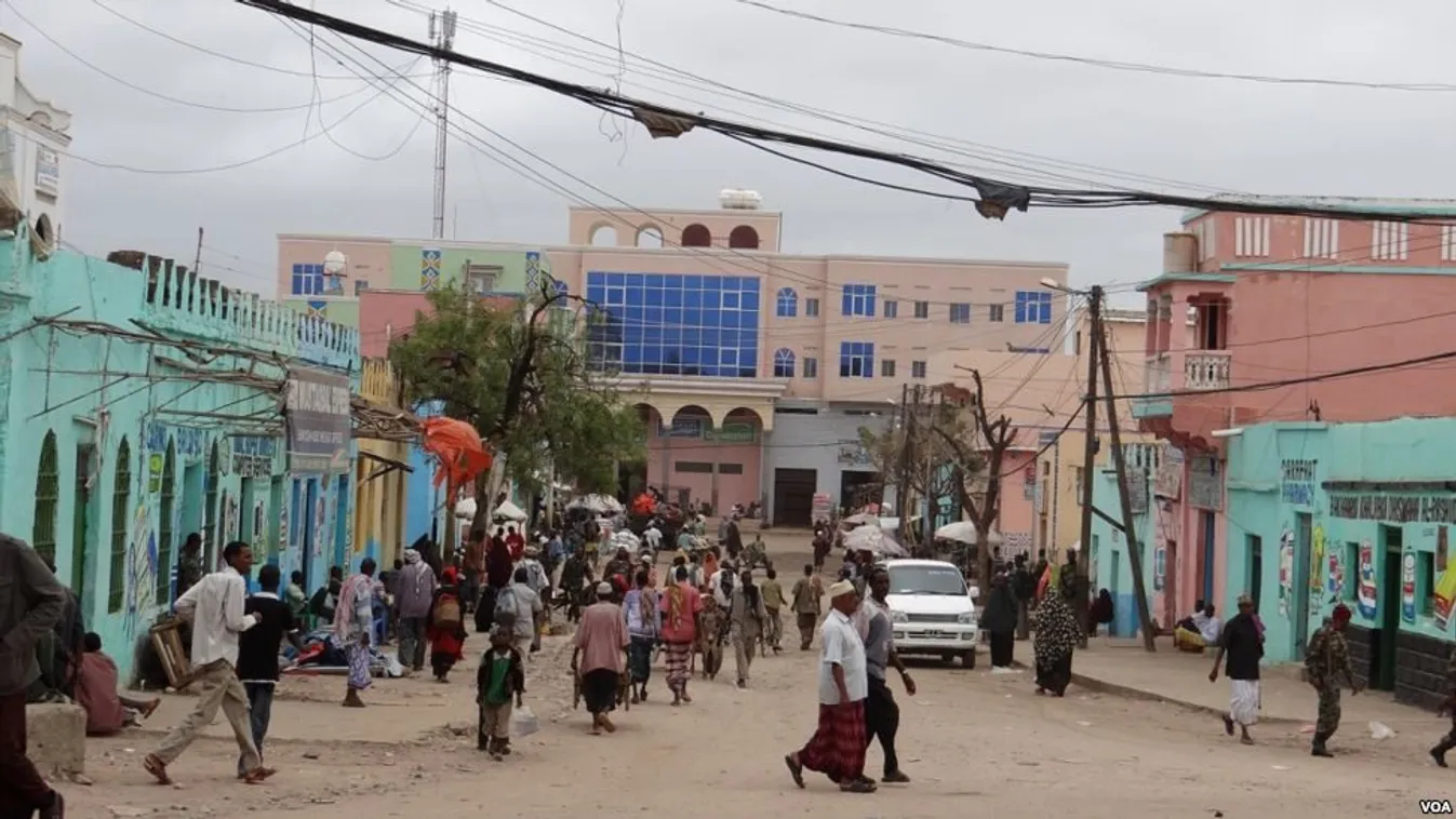 Besétált az étterembe és robbantott