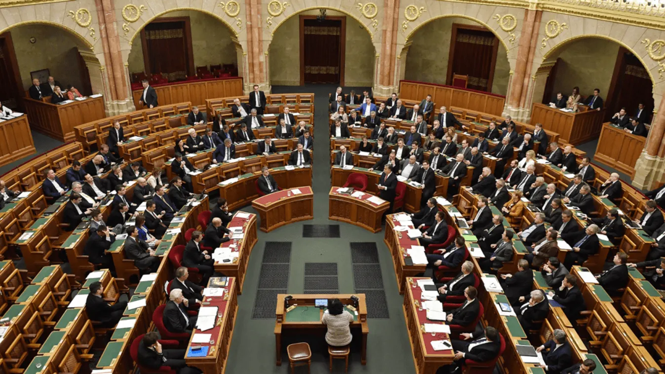 Napirend előtt: CEU és az egészségügy a fő témák