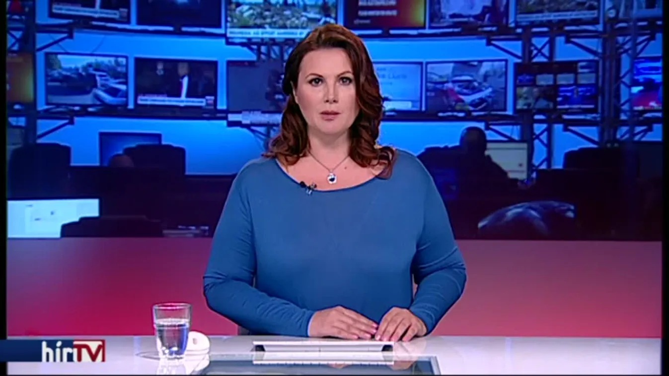 Kiszakadt a hinta kabinja a búcsúban