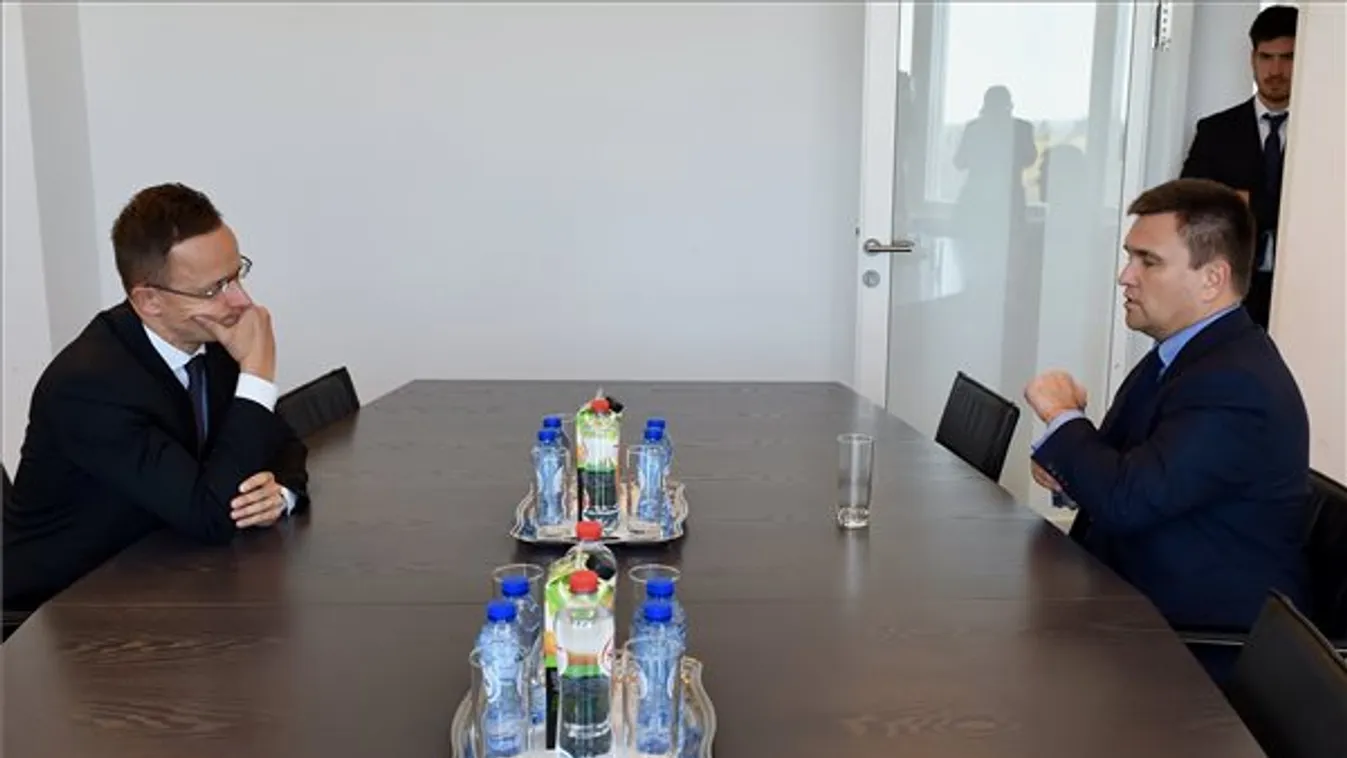 Szijjártó: Ukrajnának nem csak szavakban, tettekben is bizonyítani kell