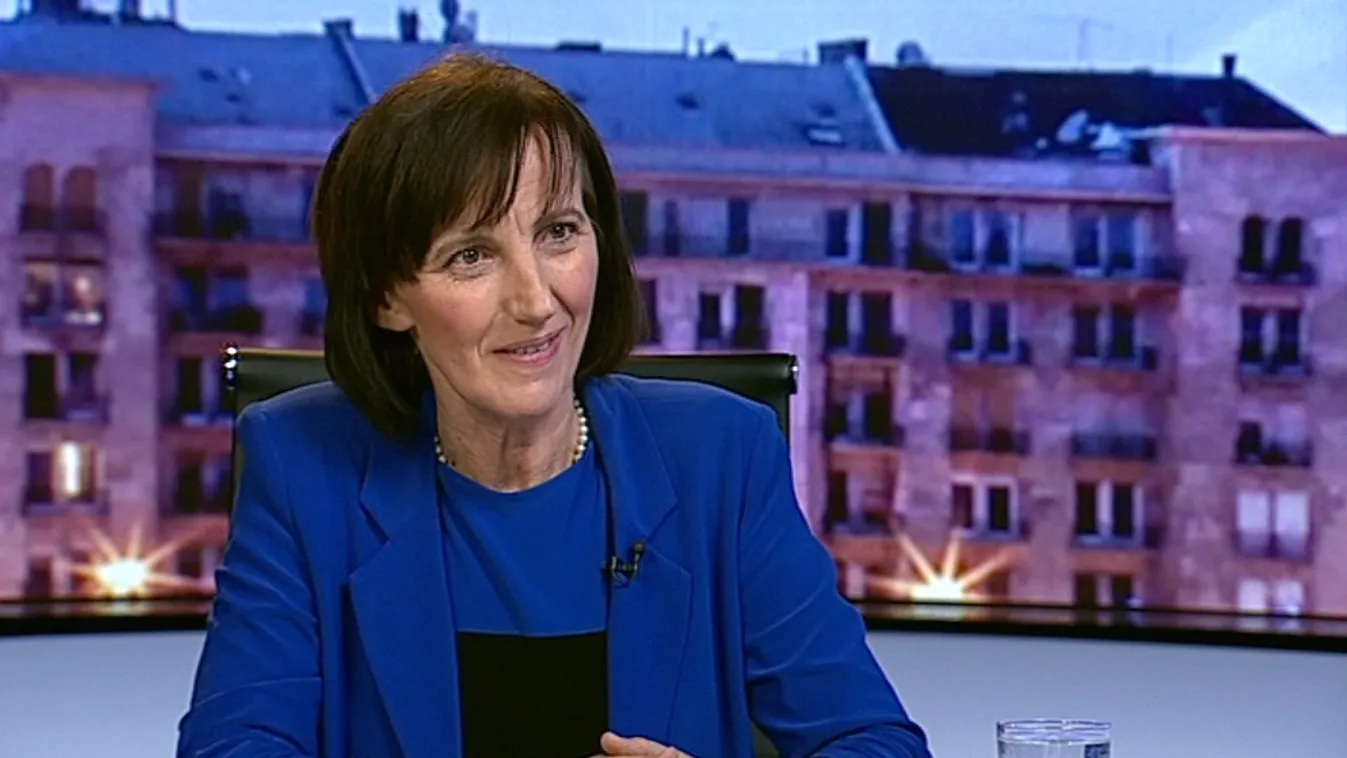 Az orvosok mellett a szakdolgozók is számíthatnak bérfejlesztésre