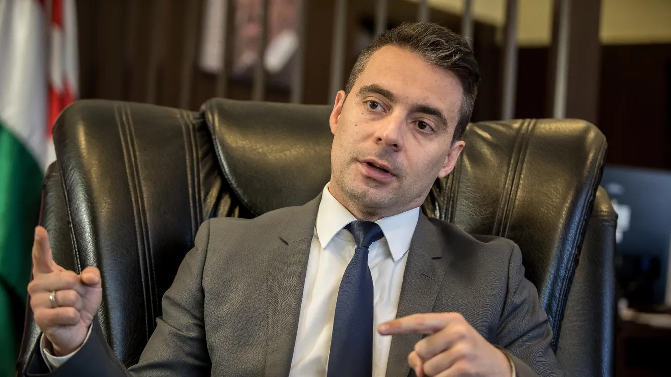 Vona Gábor – Főhős