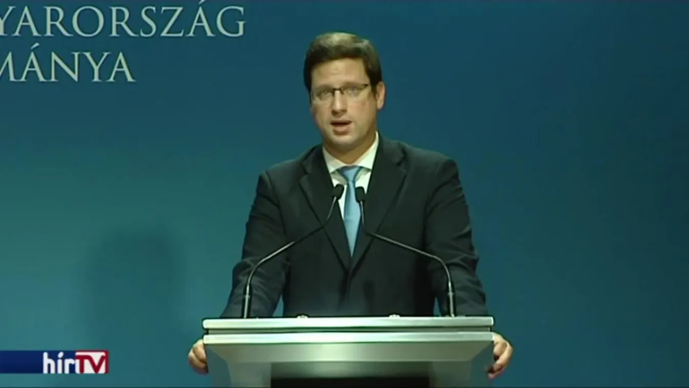 Gyorsan megoldanák az elbocsájtott közszolgák helyzetét