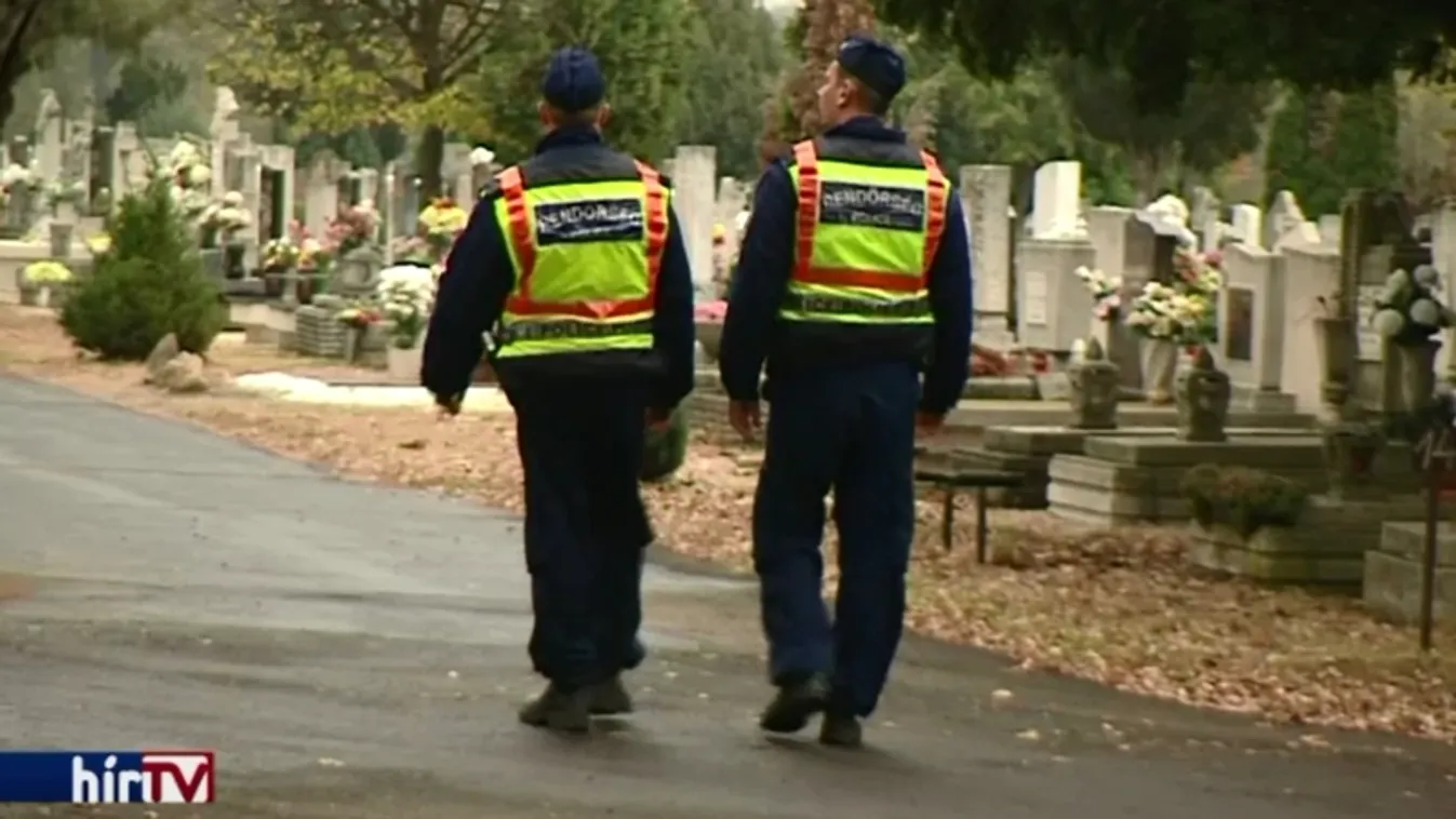 Már a hétvégén is fokozott a rendőri jelenlét a temetőkben