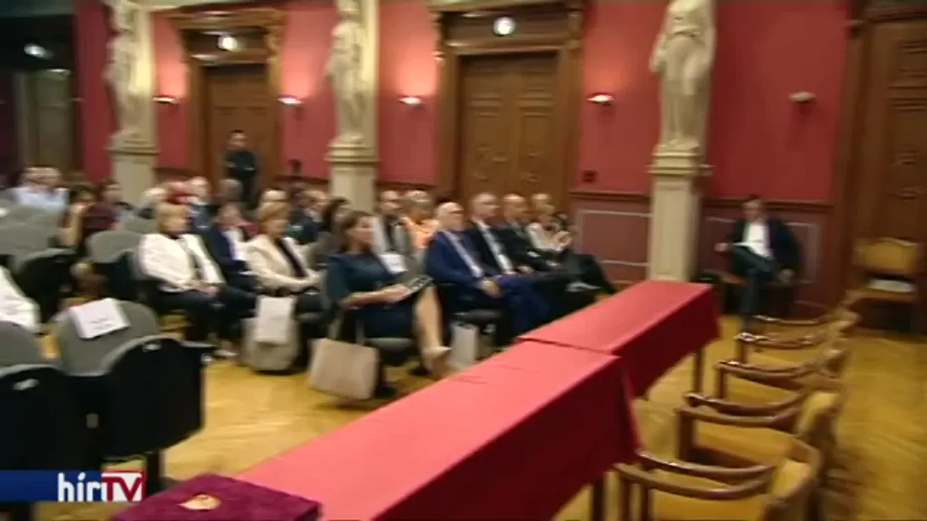 Novák Katalin: A magyar családcentrikus nép