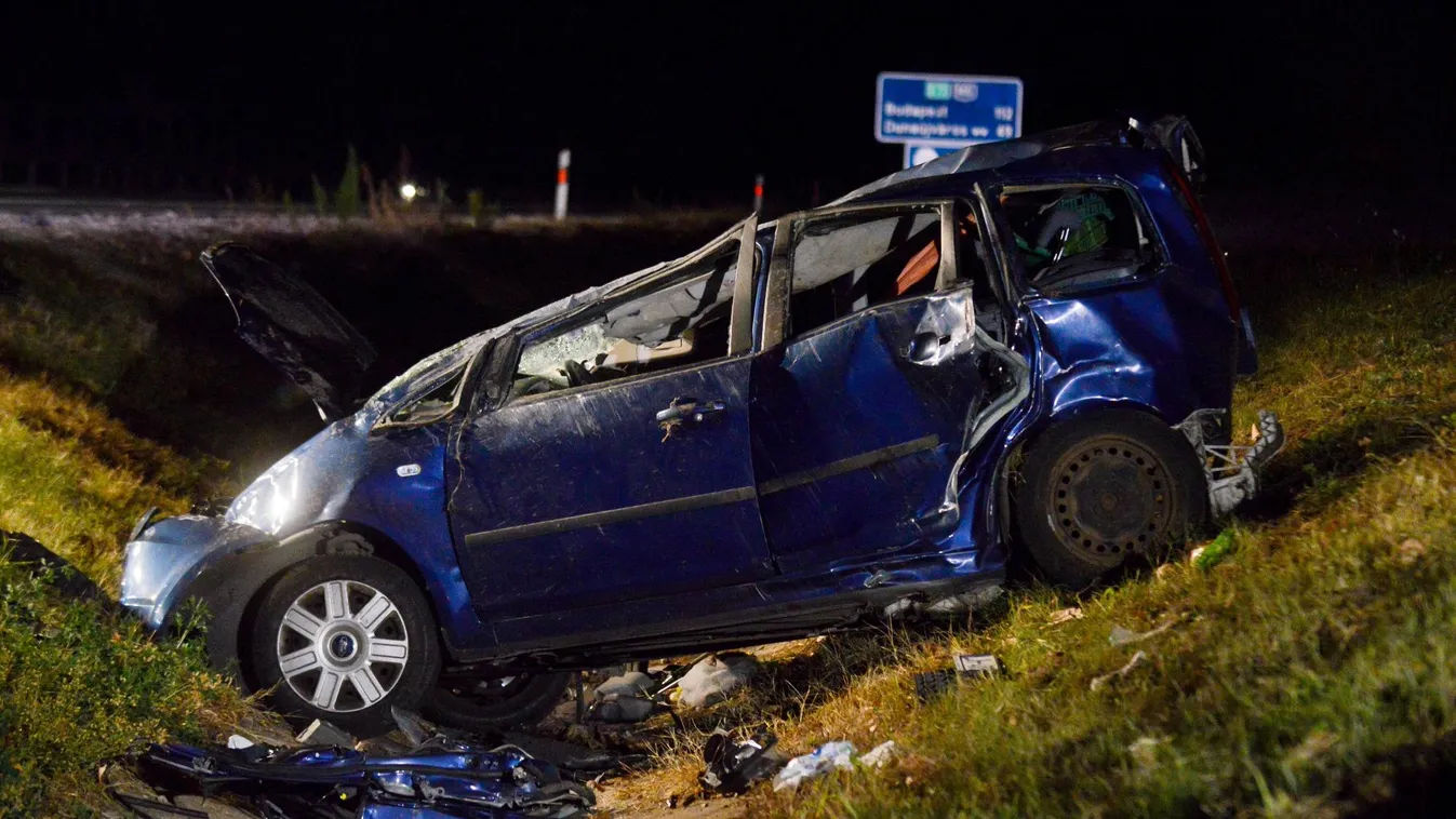 Karambol történt az M6-oson