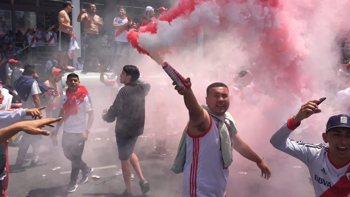 A szurkolói balhék egy másik országba űzték a rangos kupadöntőt