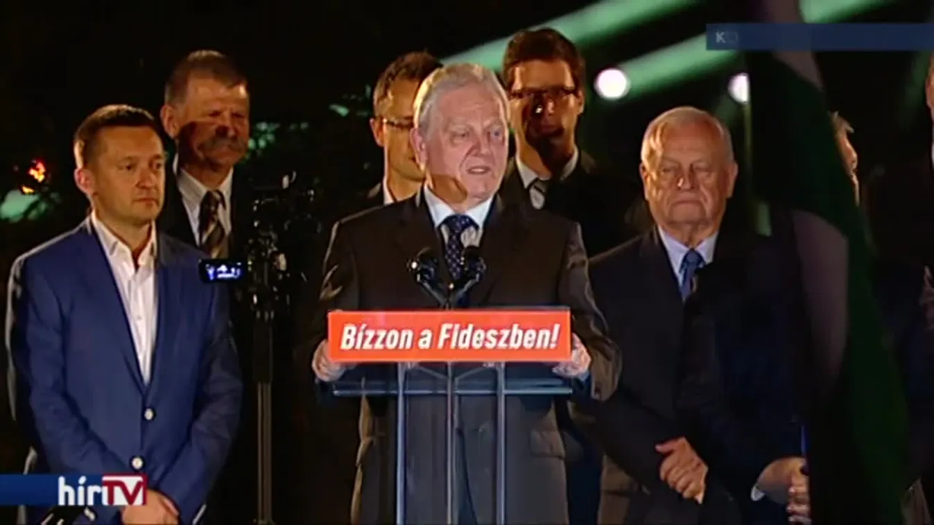 Puzsér az internetes, az MSZP a személyes előválasztáshoz ragaszkodik