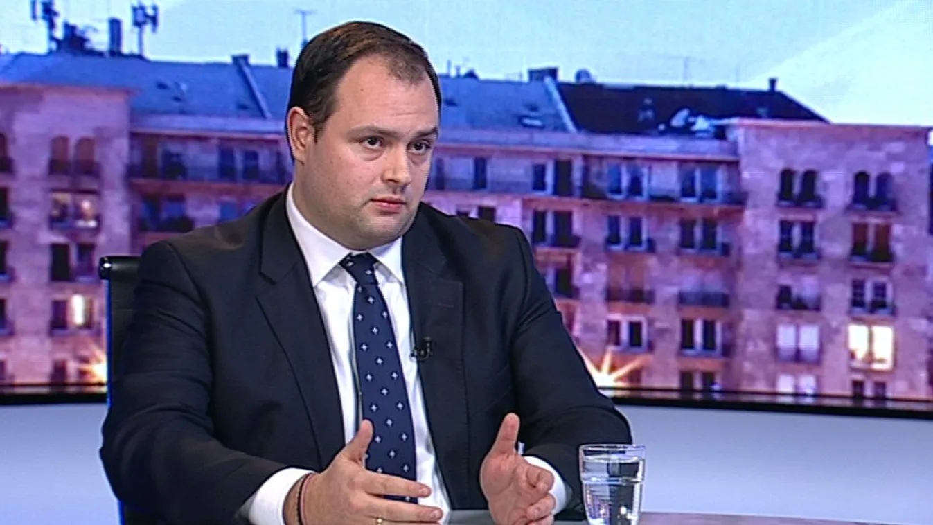 „Nem kérdés, hogy több gyerekre van szükség a magyarság fennmaradása érdekében”