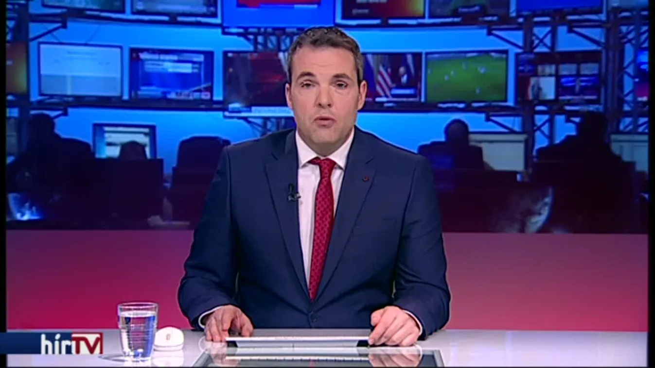 Visszatart dokumentumokat a Jobbik, többen nem tudnak kilépni