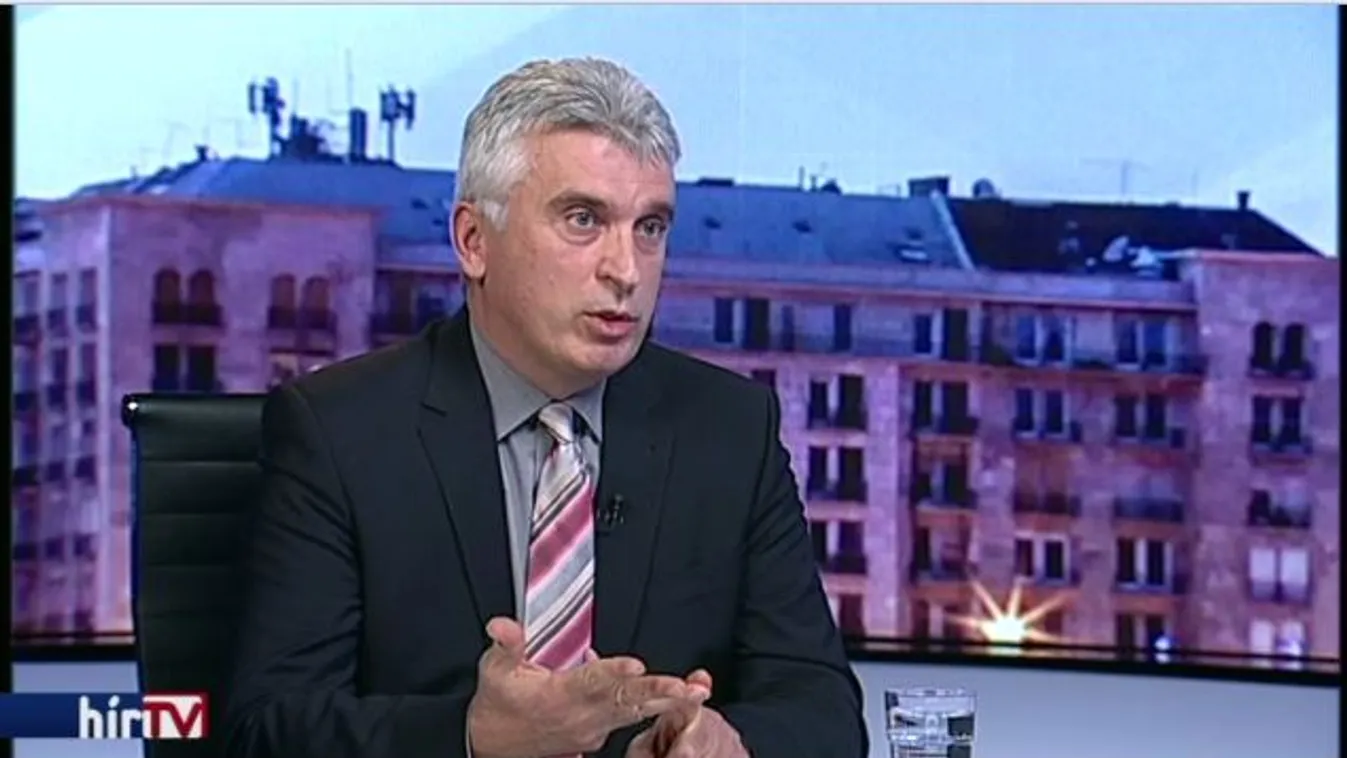 Migránskártyák: megtámadták a görög központot