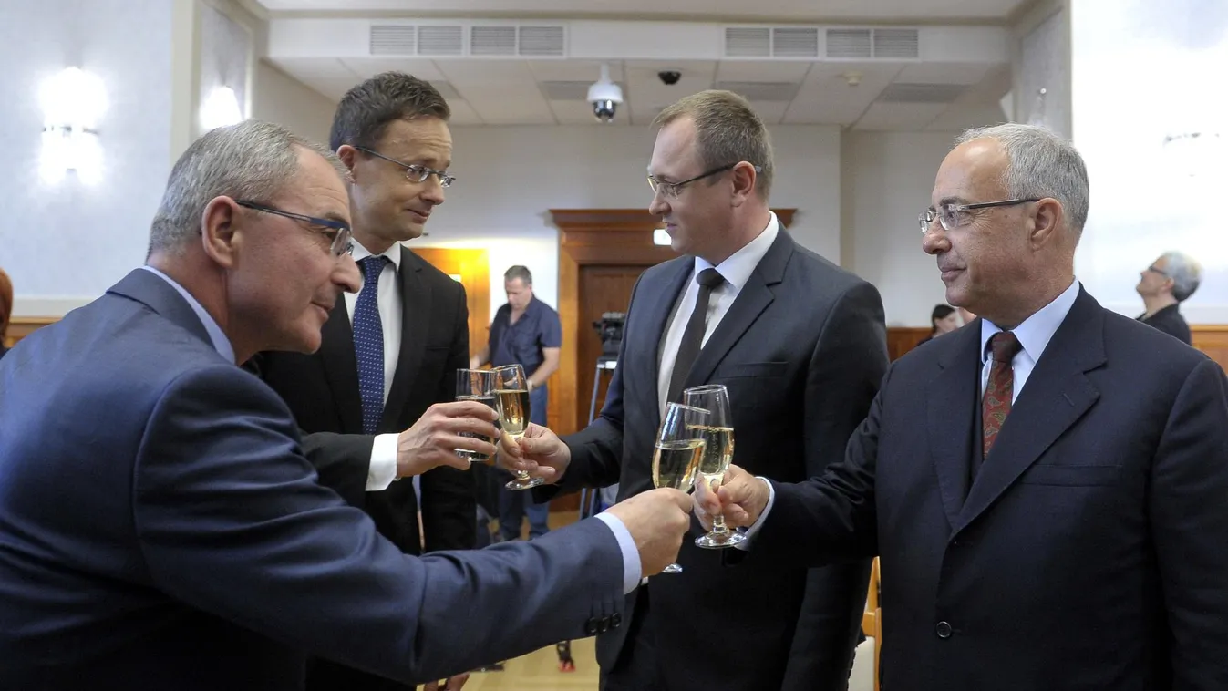 Szijjártó egy fontos munkahelyteremtő beruházást jelentett be