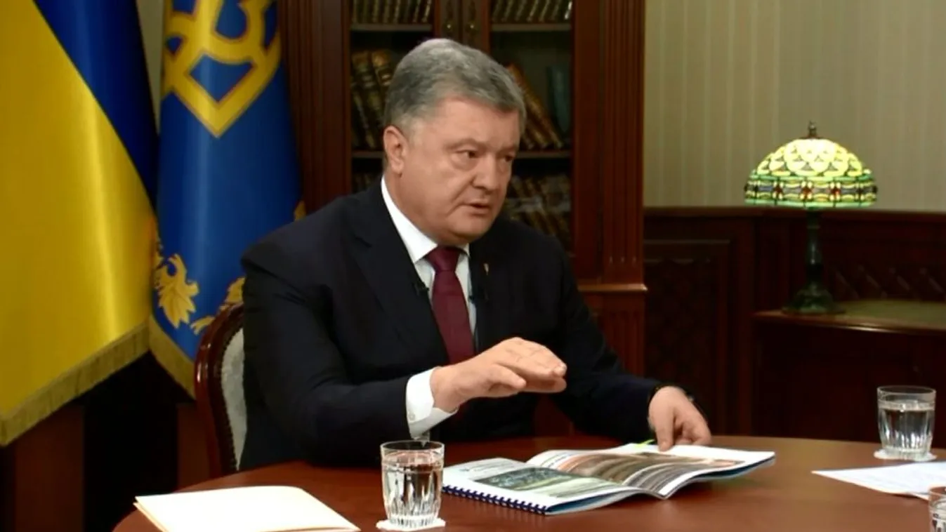 Porosenko: Bármelyik pillanatban kitörhet a háború