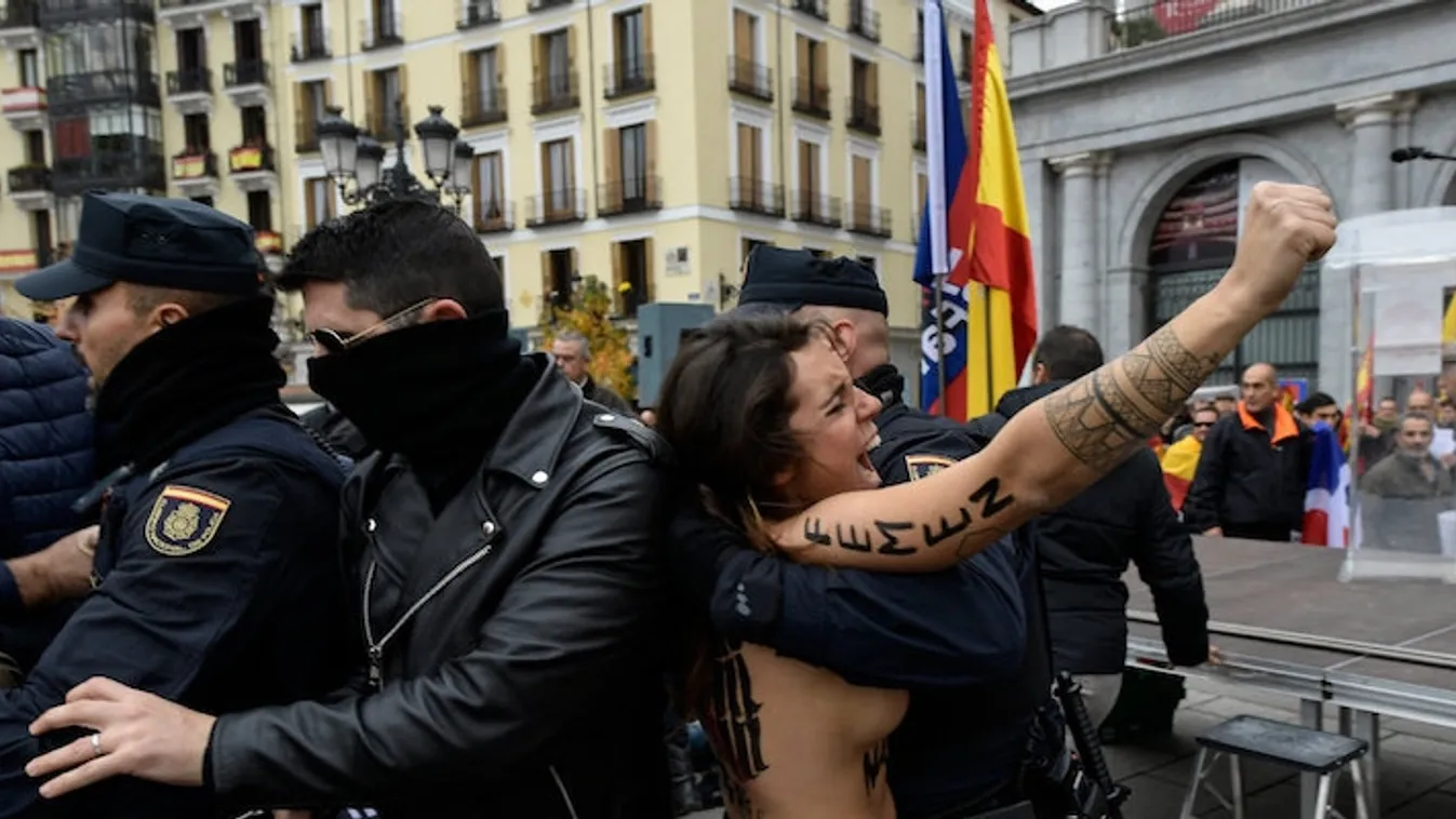 Pucér feministák kötözködtek francoistákkal Madridban