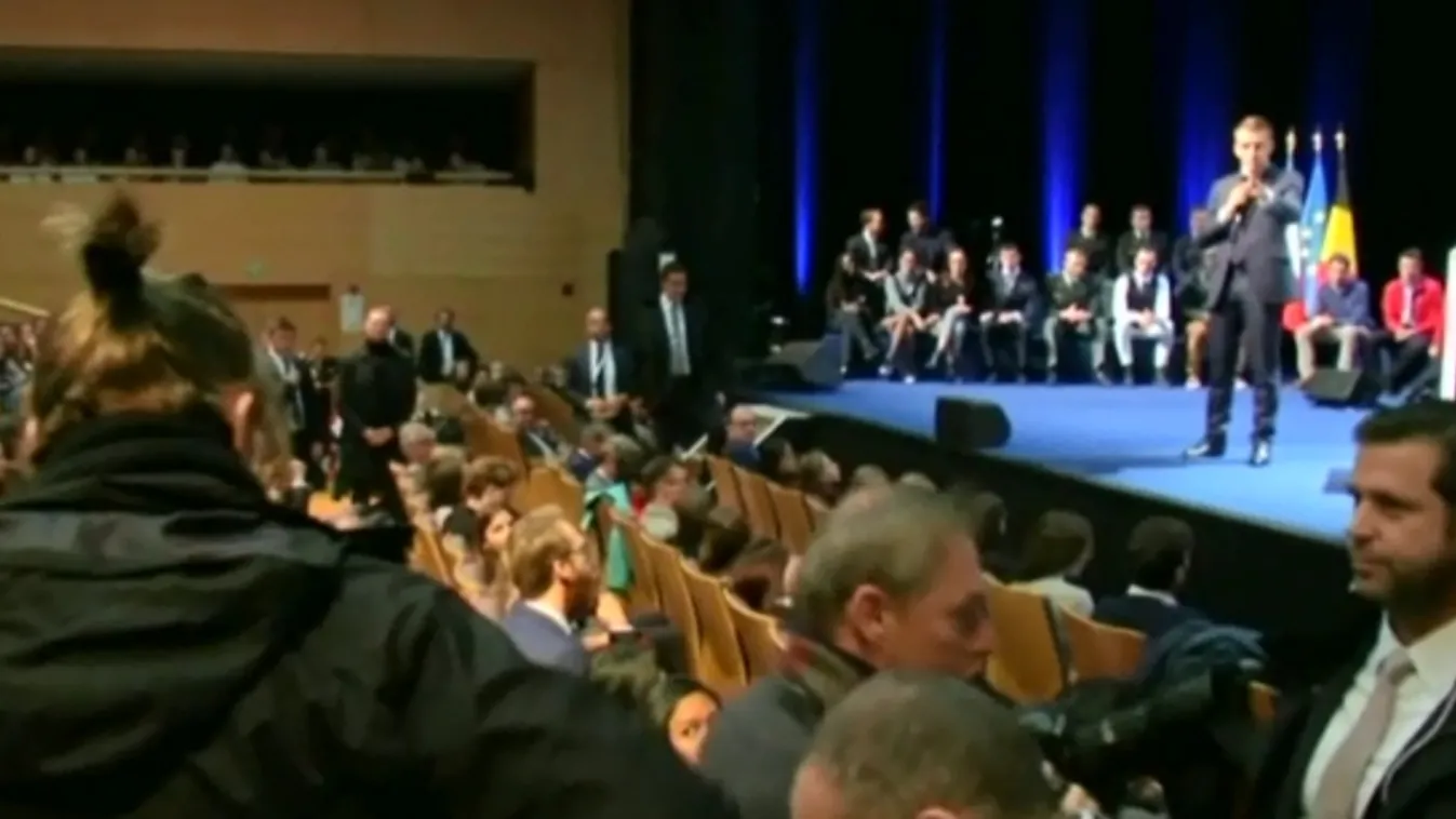 Macront kérdezték, hogy „miért dobnak gránátot a saját népükre”