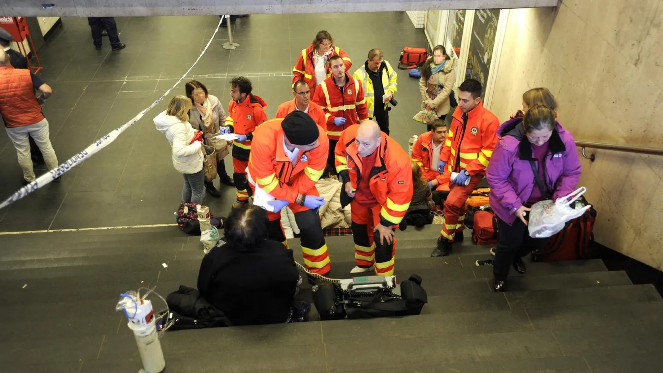Paprikaspray miatt állt le a metróforgalom
