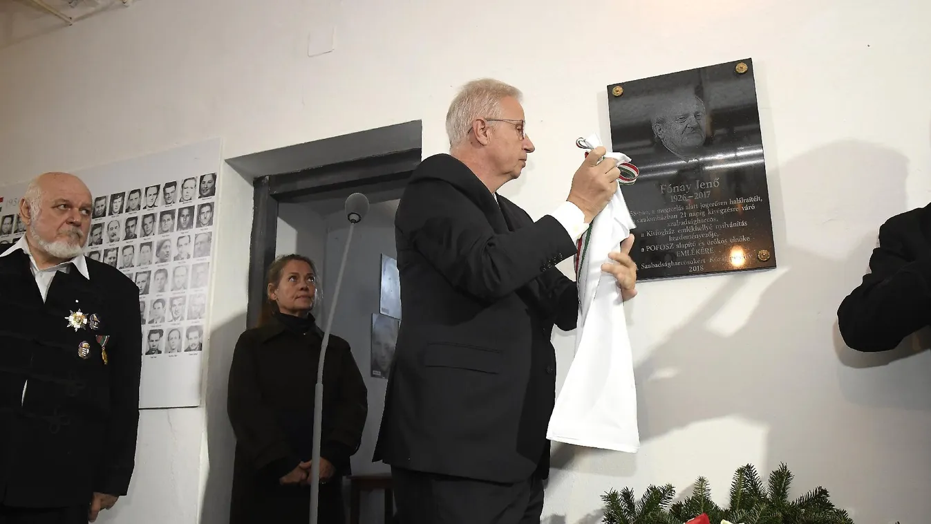 Trócsányi: Büszkék vagyunk az országunkért küzdő hőseinkre