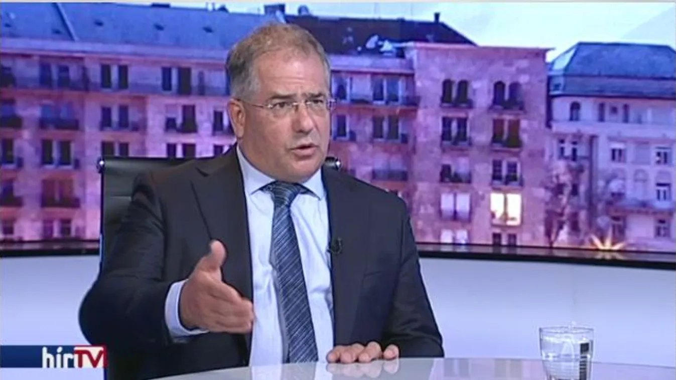 Kósa Lajos: Nincs közöm édesanyám cégéhez