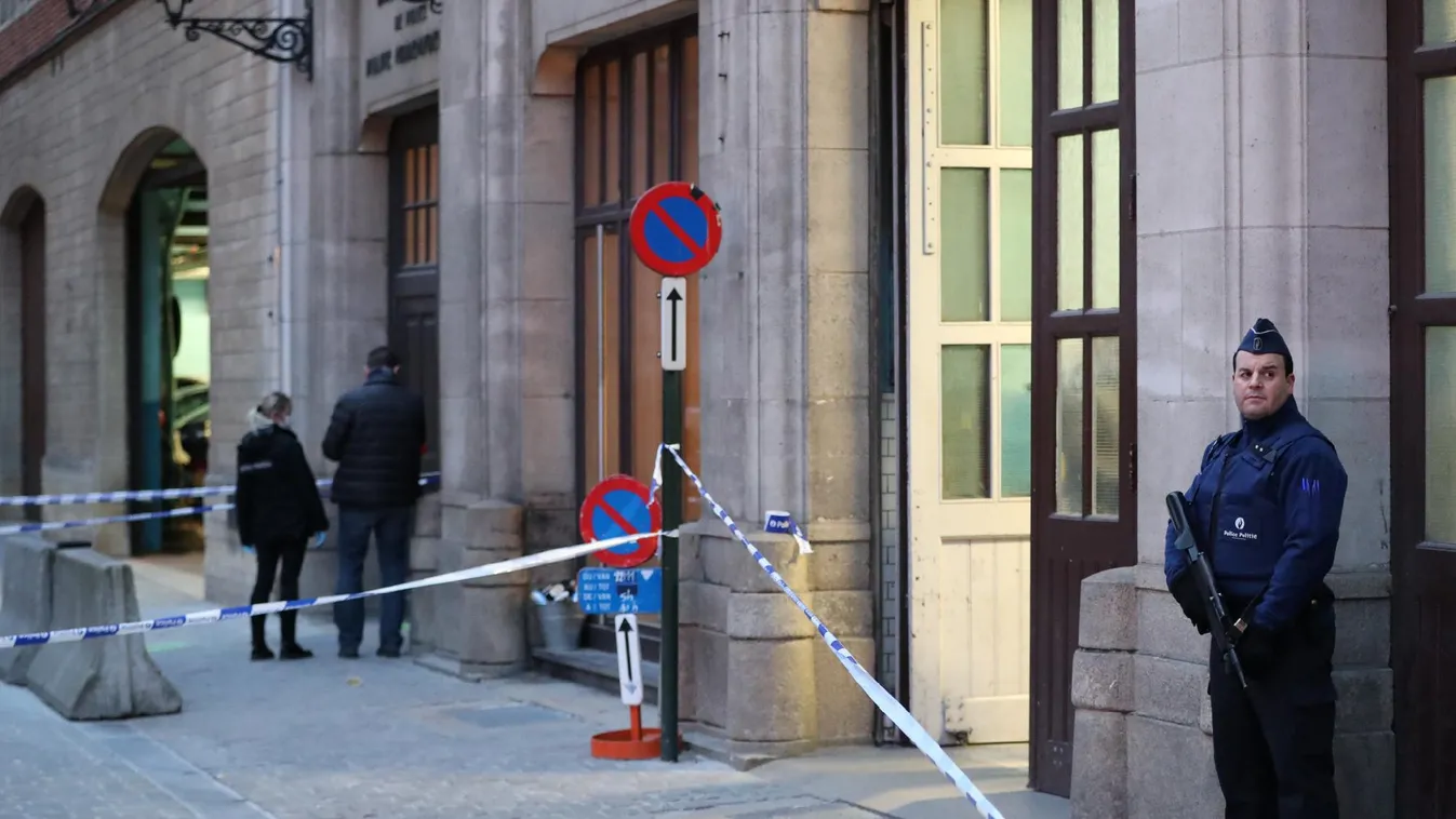 Megkéseltek egy rendőrt Brüsszelben