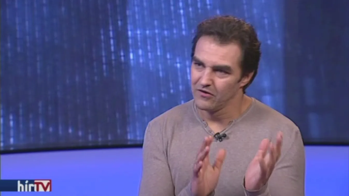 Operettbonvivánból lázadó Koppány: Dolhai Attila