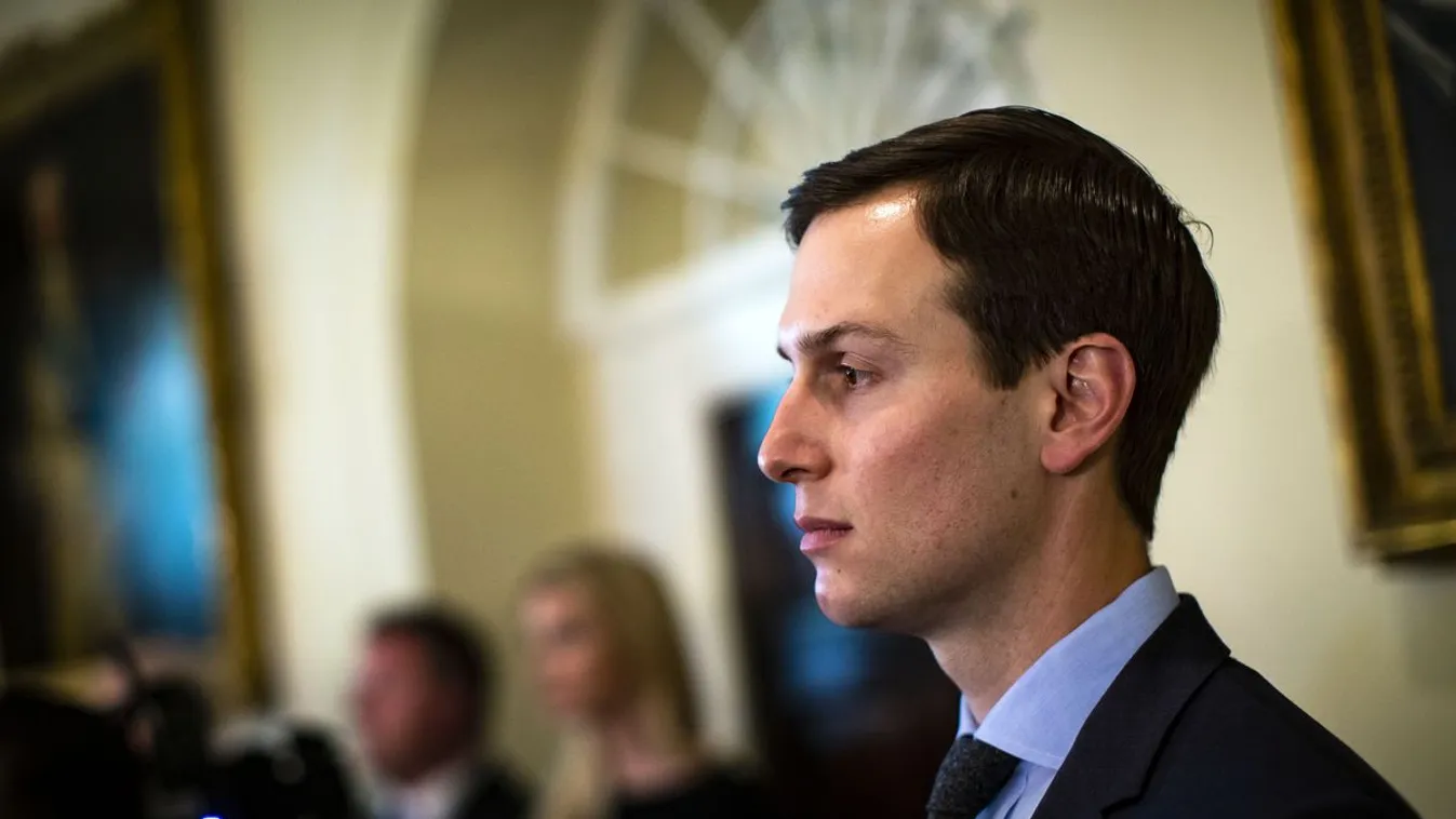 Első lépés: Trump és a demokraták között is