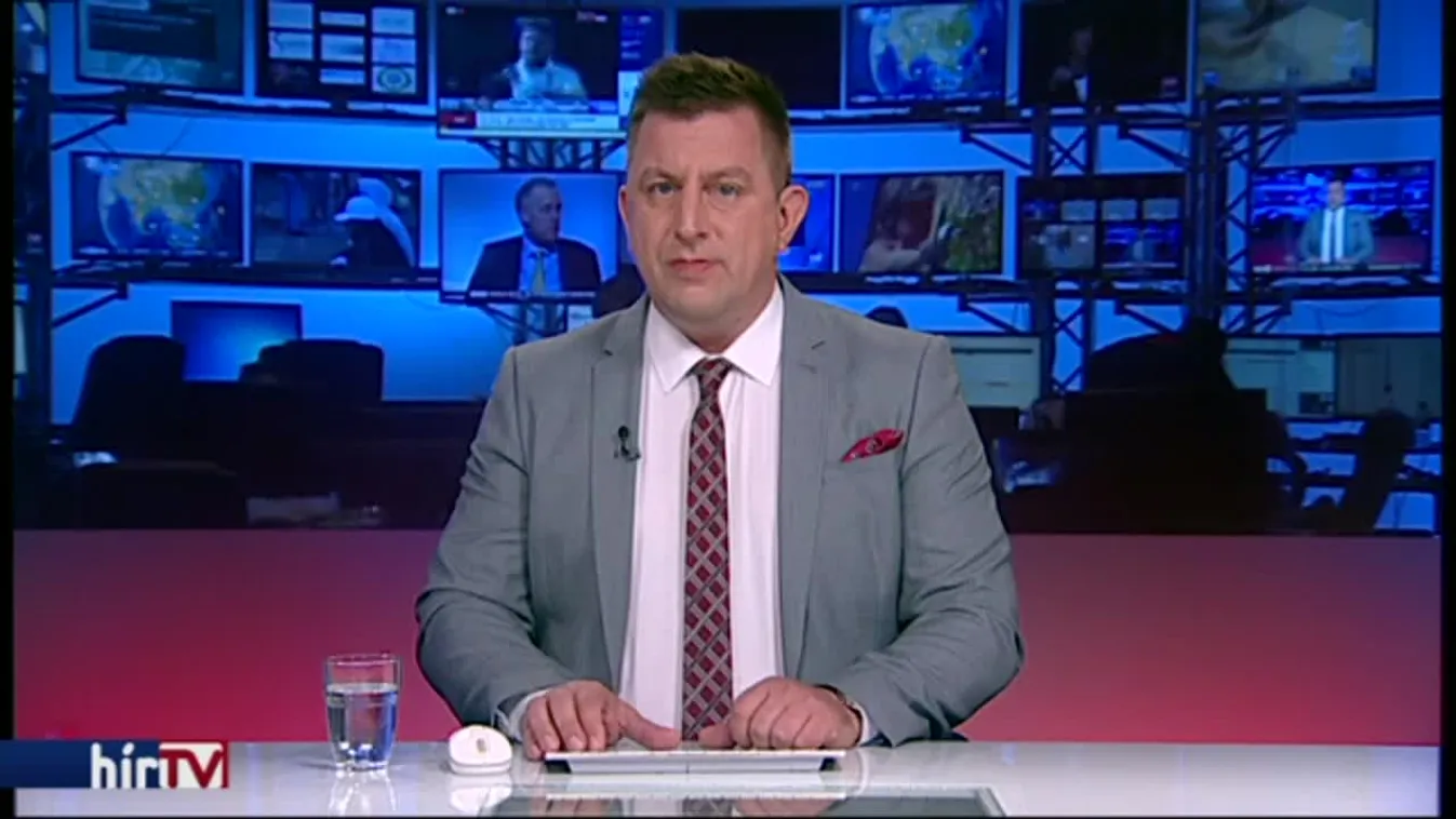 „Politikai hatásra dózerolták le a Mars téri pavilonokat”