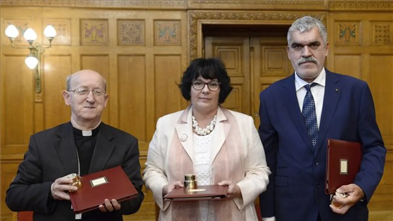 Kiosztották a Mindszenty emlékérmeket