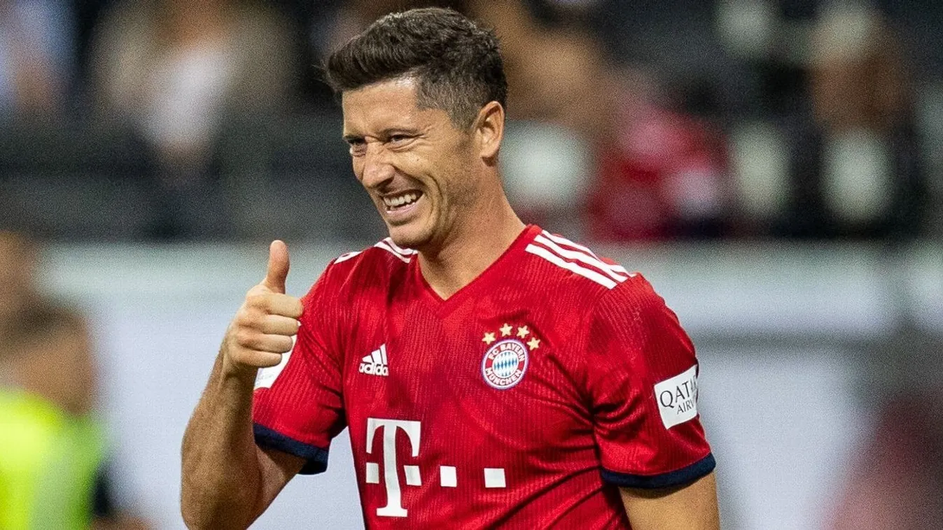 Lewandowski a bálványának is megköszönte, hogy félszáznál több gólt szerzett a BL-ben