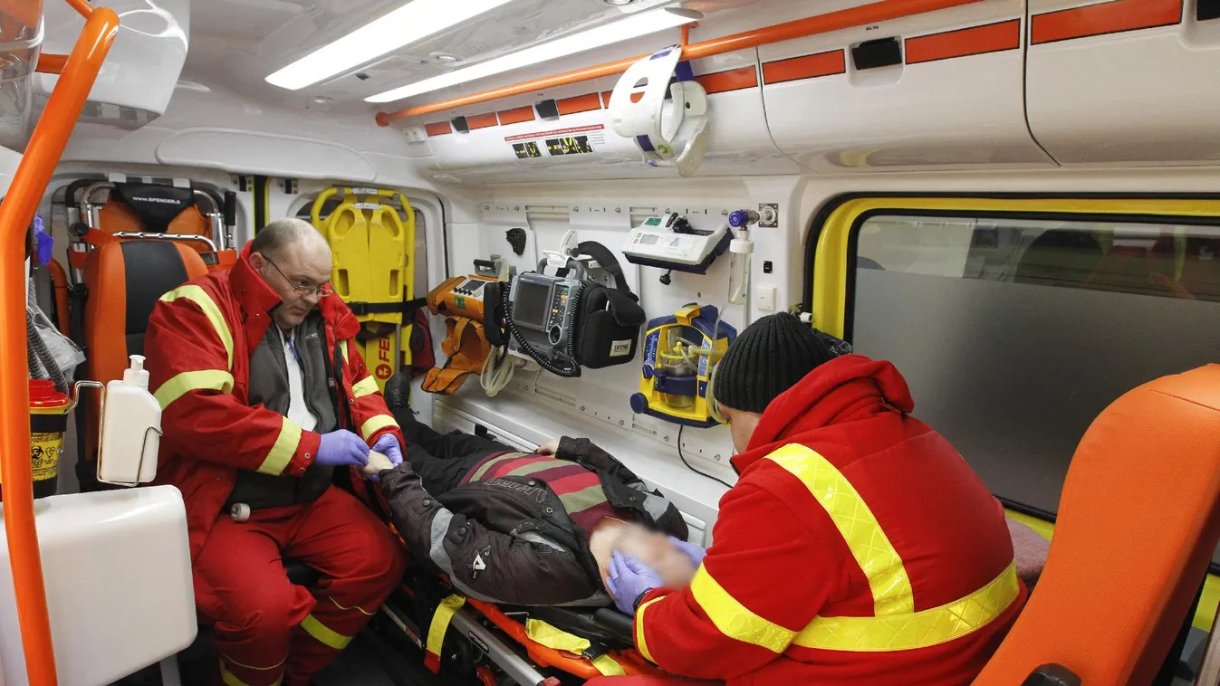 Nézőpont: kiugróan sokan bíznak a mentőkben