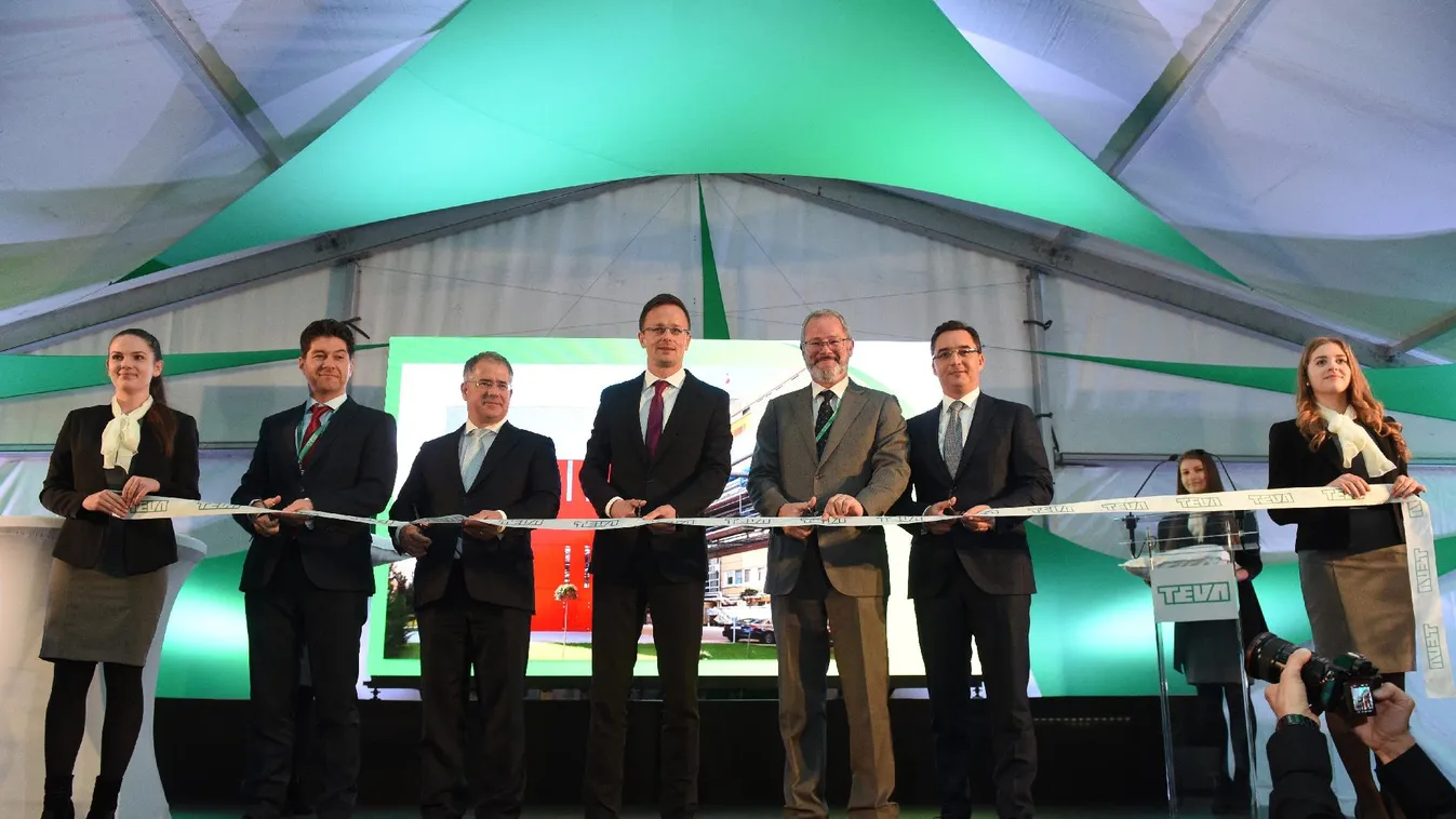 33 országban van üzemük, mégis Debrecent választották