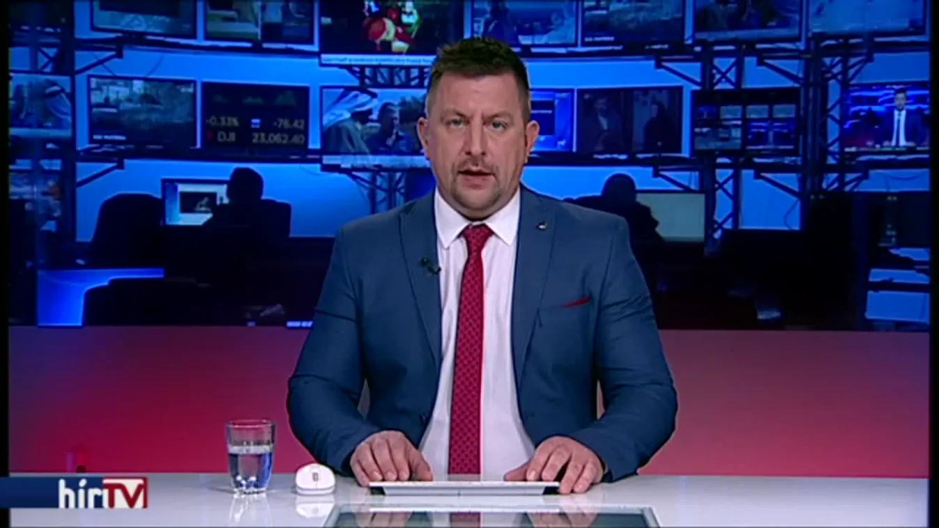 Felrobbantottak egy turistabuszt a gízai piramisoknál