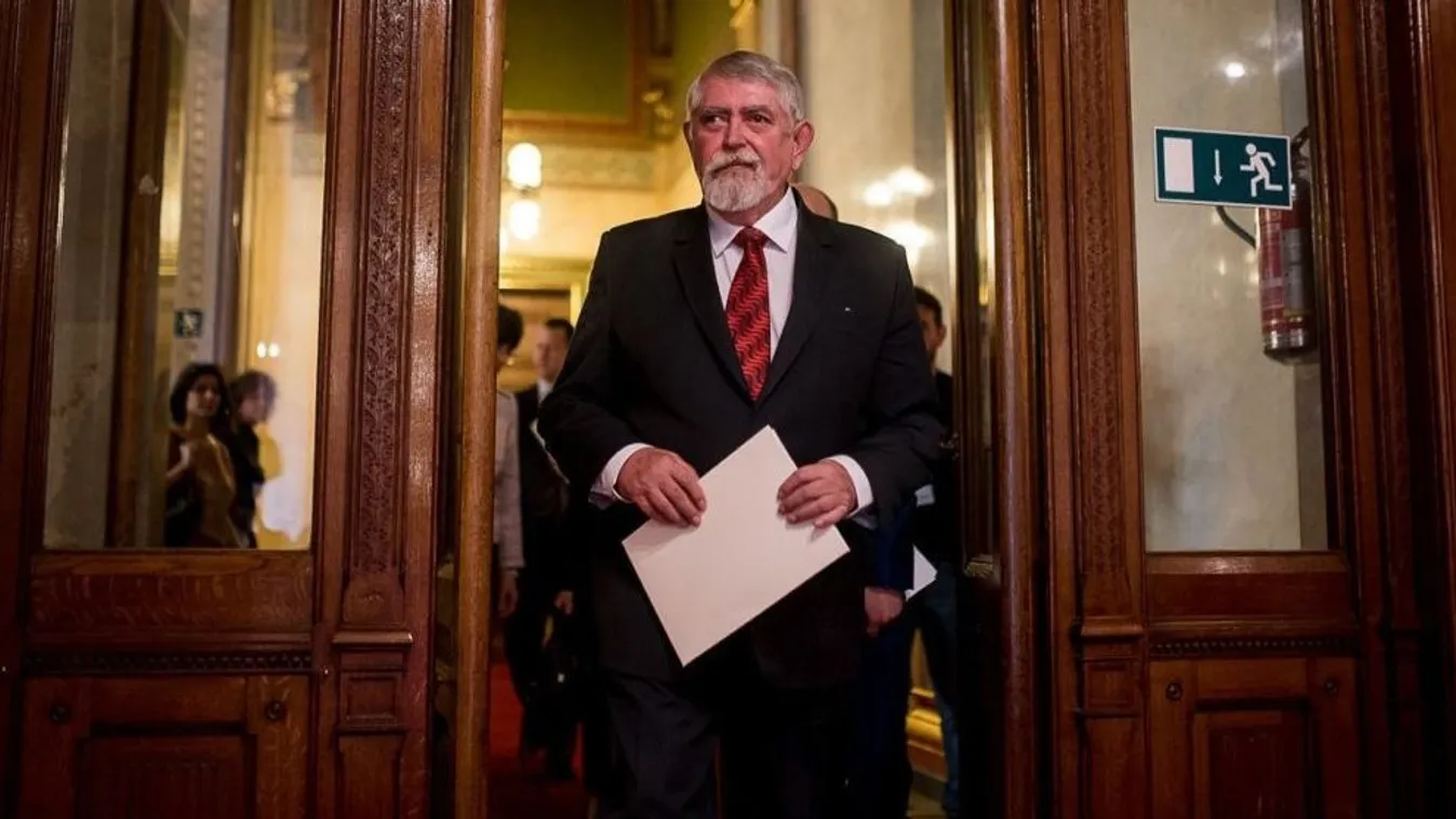 Kásler: Példaértékű lehet a kiépülő új gyermekgyógyászati ellátórendszer