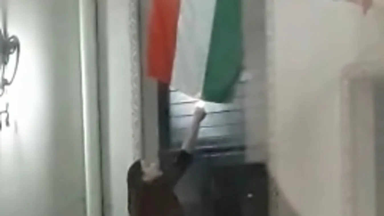 Magyar zászlót próbáltak felgyújtani Nagyváradon