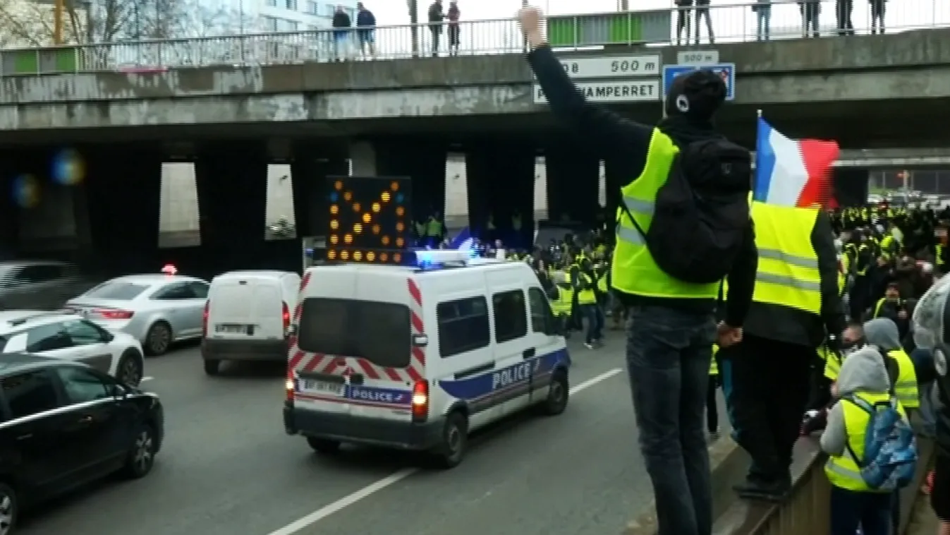 Több mint ezer előállítás Párizsban