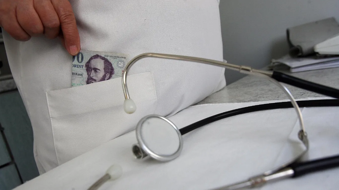 Az orvoskamara elnöke szerint megköti az orvosok kezét a hálapénz