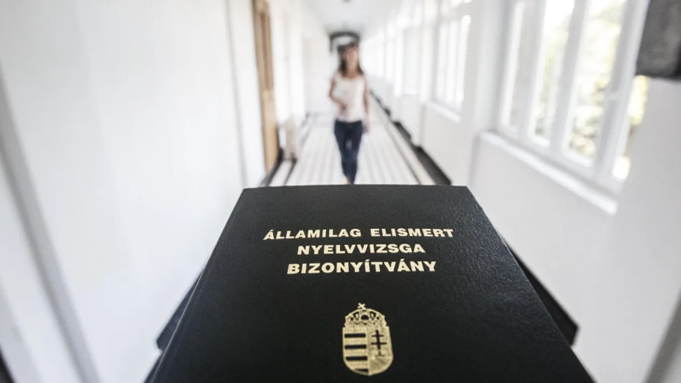 Több tízezer fiatalnak térítették vissza a sikeres nyelvvizsgadíját